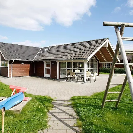 5 Star In Juelsminde *