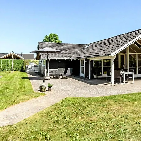 5 Star In Juelsminde *