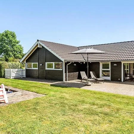5 Star In Juelsminde Hébergement de vacances *